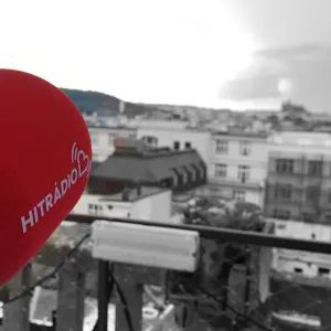 MOBILNÍ STUDIO HITRÁDIA CITY VYROSTLO NA STŘEŠE LUCERNY