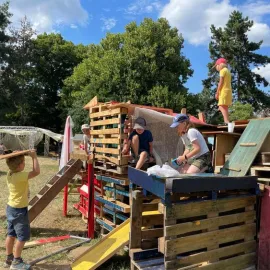 První stálé dobrodružné hřiště mají na Vypichu