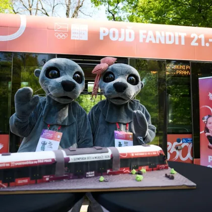Barevná tramvaj láká na Olympiádu dětí a mládeže