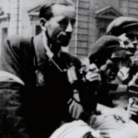 Pražané si připomínají padlé hrdiny a Pražské povstání