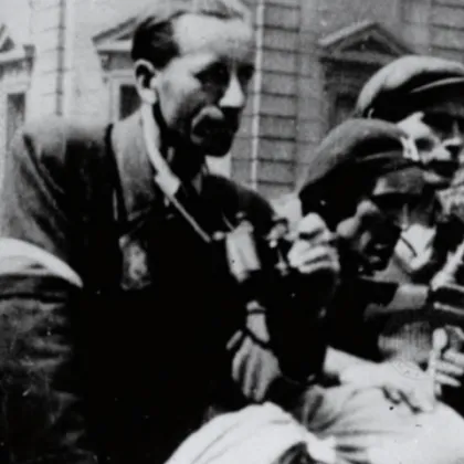 Pražané si připomínají padlé hrdiny a Pražské povstání