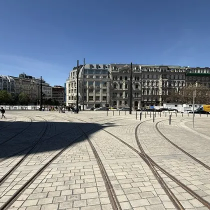 Jak pokračuje výstavba tramvajových tratí na Václaváku?