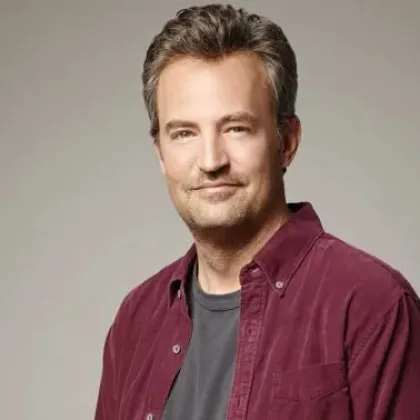 ZEMŘEL MATTHEW PERRY, slavný Chandler z Přátel