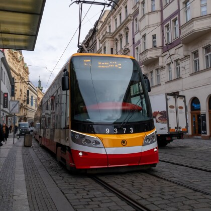 Komplikace v dopravě. Na Václaváku nejedou tramvaje!