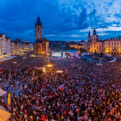 Staroměstské náměstí dnes v podvečer přivítá zlaté hokejisty