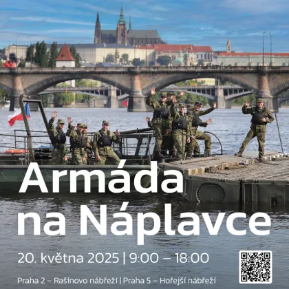 Armáda na Náplavce na obou březích Vltavy