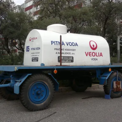 Havárie vody v Dolních Počernicích