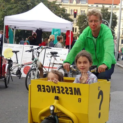 Den bez aut na Palackého náměstí