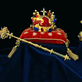 Finišuje výstava korunovačních klenotů