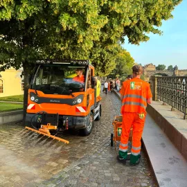 Dnes je den poděkování úklidovým pracovníkům v terénu