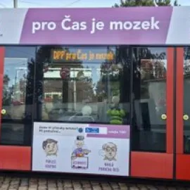 Čas je mozek! Prahou jezdí edukativní tramvaj