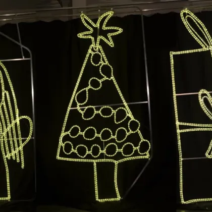 Praha 3 je originální, vánoční světelné dekorace navrhly děti