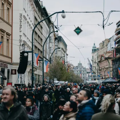Oslavy sametové revoluce, v ulicích bude rušno