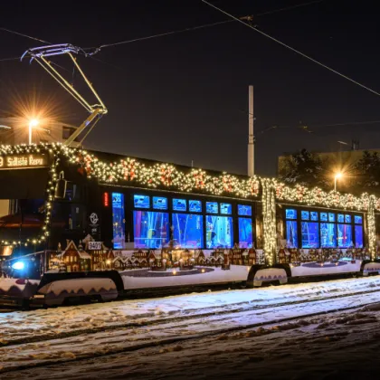 Vánoční flotila tramvají vyjede v sobotu odpoledne